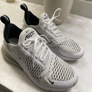 Size 8 Nike Air Max 270